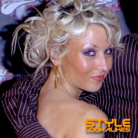 Christina&nbsp;Aguilera&nbsp;lookalike
