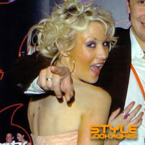 christina aguilera lookalike